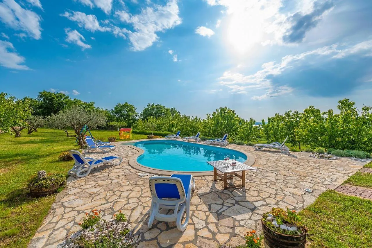 Kruševo Villa Marija 0*,